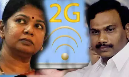 2ജി സ്പെക്ട്രം അഴിമതി കേസ്: മുന് ടെലികോം മന്ത്രി എ രാജയ്ക്കും കനിമൊഴിക്കും ഡല്ഹി ഹൈക്കോടതിയില് തിരിച്ചടി 2ജി സ്പെക്ട്രം അഴിമതി കേസ്: മുന് ടെലികോം മന്ത്രി എ രാജയ്ക്കും കനിമൊഴിക്കും ഡല്ഹി ഹൈക്കോടതിയില് തിരിച്ചടി