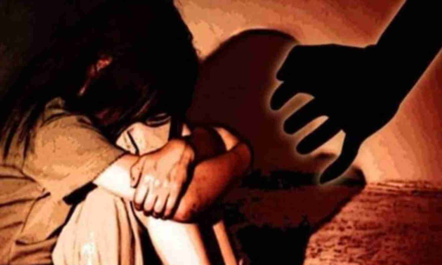 ഒമ്പതുകാരിയെ പീഡിപ്പിക്കാന് ശ്രമിച്ച ഇതരസംസ്ഥാനക്കാരന് തടവും പിഴയും ഒമ്പതുകാരിയെ പീഡിപ്പിക്കാന് ശ്രമിച്ച ഇതരസംസ്ഥാനക്കാരന് തടവും പിഴയും