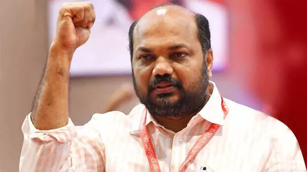 ജയിച്ചാലും തോറ്റാലും കോണ്ഗ്രസുകാര് ബിജെപിയില് പോകും; കൈക്ക് കുത്തിയാല് ഇന്നല്ലെങ്കില് നാളെ താമര വിരിയും: മന്ത്രി പി രാജീവ് ജയിച്ചാലും തോറ്റാലും കോണ്ഗ്രസുകാര് ബിജെപിയില് പോകും; കൈക്ക് കുത്തിയാല് ഇന്നല്ലെങ്കില് നാളെ താമര വിരിയും: മന്ത്രി പി രാജീവ്