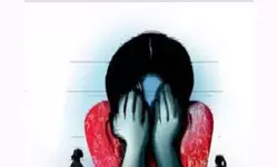 เดฎเดงเตเดฏเดชเตเดฐเดฆเตเดถเดฟเตฝ เดฏเตเดตเดคเดฟเดฏเต เดตเดฟเดตเดธเตเดคเตเดฐเดฏเดพเดเตเดเดฟ เดชเตเดคเตเดฎเดงเตเดฏเดคเตเดคเดฟเตฝ เดชเดฐเตเดกเต; เดจเดพเดฒเต เดธเตเดคเตเดฐเตเดเตพ เดชเดฟเดเดฟเดฏเดฟเตฝ เดฎเดงเตเดฏเดชเตเดฐเดฆเตเดถเดฟเตฝ เดฏเตเดตเดคเดฟเดฏเต เดตเดฟเดตเดธเตเดคเตเดฐเดฏเดพเดเตเดเดฟ เดชเตเดคเตเดฎเดงเตเดฏเดคเตเดคเดฟเตฝ เดชเดฐเตเดกเต; เดจเดพเดฒเต เดธเตเดคเตเดฐเตเดเตพ เดชเดฟเดเดฟเดฏเดฟเตฝ