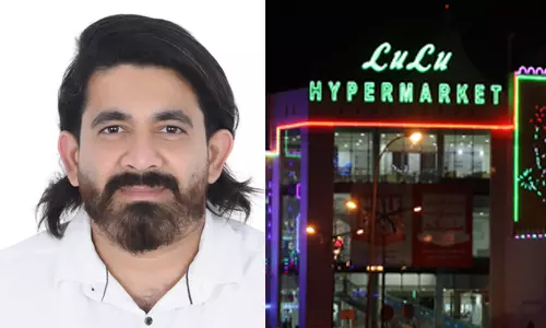 ലുലുവില്നിന്ന് വന്തുകയുമായി മുങ്ങിയ മലയാളി യുവാവ് പിടിയില് ലുലുവില്നിന്ന് വന്തുകയുമായി മുങ്ങിയ മലയാളി യുവാവ് പിടിയില്