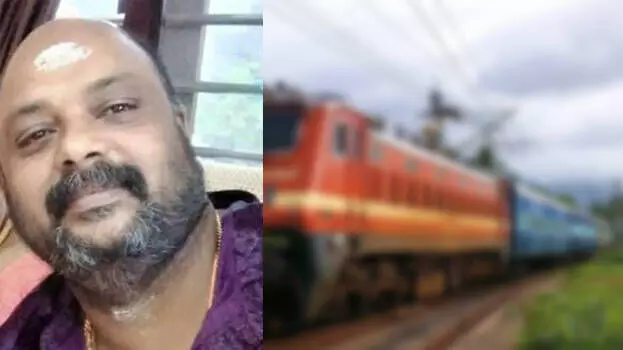 തൃശൂരില് ടിടിഇയെ ട്രെയിനില് നിന്നു തള്ളിയിട്ട് കൊന്നു തൃശൂരില് ടിടിഇയെ ട്രെയിനില് നിന്നു തള്ളിയിട്ട് കൊന്നു