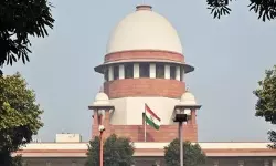 ഉത്തര്‍പ്രദേശിലെ മദ്‌റസാ നിയമം റദ്ദാക്കിയ  ഹൈക്കോടതി വിധി സ്റ്റേ ചെയ്ത് സുപ്രിം കോടതി