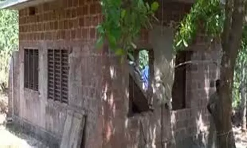 പാനൂർ സ്ഫോടനം: എഫ്ഐആറിൽ രണ്ട് പേരുകൾ മാത്രം; അന്വേഷണം വ്യാപിപ്പിക്കാനും നിര്ദ്ദേശമില്ല പാനൂർ സ്ഫോടനം: എഫ്ഐആറിൽ രണ്ട് പേരുകൾ മാത്രം; അന്വേഷണം വ്യാപിപ്പിക്കാനും നിര്ദ്ദേശമില്ല