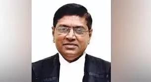 മനുഷ്യാവകാശ കമ്മീഷന് ചെയര്മാന് സ്ഥാനം ഏറ്റെടുക്കാന് കഴിയില്ല: ജസ്റ്റിസ് മണികുമാര് മനുഷ്യാവകാശ കമ്മീഷന് ചെയര്മാന് സ്ഥാനം ഏറ്റെടുക്കാന് കഴിയില്ല: ജസ്റ്റിസ് മണികുമാര്