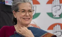 രാജ്യത്ത് ജനാധിപത്യം അപകടാവസ്ഥയില്‍; മോദിക്കെതിരെ എല്ലാവരും ഒന്നിച്ച് നില്‍ക്കണം: സോണിയ ഗാന്ധി