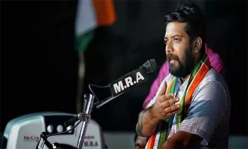ഇന്ദ്രനെയും ചന്ദ്രനെയും പേടിയില്ല; പക്ഷേ, മുഖ്യന് സുജിത്തിനെയും അജിത്തിനെയും പേടി: ഷാഫി പറമ്പിൽ ഇന്ദ്രനെയും ചന്ദ്രനെയും പേടിയില്ല; പക്ഷേ, മുഖ്യന് സുജിത്തിനെയും അജിത്തിനെയും പേടി: ഷാഫി പറമ്പിൽ