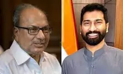 മക്കളെക്കുറിച്ച് എന്നെക്കൊണ്ട് അധികം പറയിപ്പിക്കേണ്ടെന്ന് ആന്റണി; ചന്ദ്രനെ നോക്കി കുരയ്ക്കുന്ന പട്ടികളെ പോലെ കുരച്ചുകൊണ്ടേയിരിക്കുമെന്ന് അനില്‍ ആന്റണി