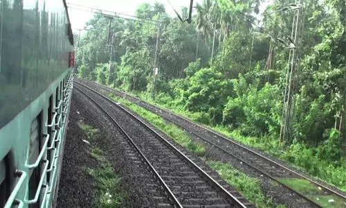 വെള്ളൂരിൽ റെയിൽവേ ട്രാക്കിൽ യുവാവിനെ മരിച്ച നിലയിൽ കണ്ടെത്തി