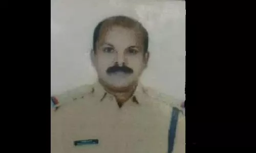 ബലാല്സംഗക്കേസില് പ്രതിയായ മുന് സിഐ തൂങ്ങിമരിച്ചനിലയില് ബലാല്സംഗക്കേസില് പ്രതിയായ മുന് സിഐ തൂങ്ങിമരിച്ചനിലയില്