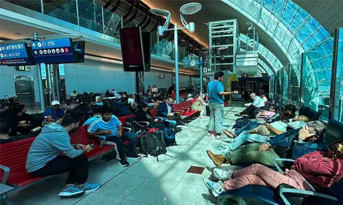 ദുബായ് വിമാനത്താവളത്തില് നിയന്ത്രണം; വിമാനം പുറപ്പെടുമെന്ന് ഉറപ്പ് കിട്ടിയവര് മാത്രം എത്തിയാല് മതി ദുബായ് വിമാനത്താവളത്തില് നിയന്ത്രണം; വിമാനം പുറപ്പെടുമെന്ന് ഉറപ്പ് കിട്ടിയവര് മാത്രം എത്തിയാല് മതി