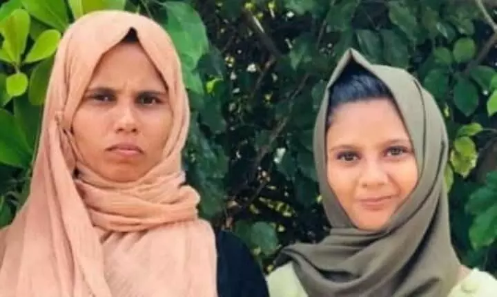 വിവാഹത്തിനു പോയി മടങ്ങിയ മാതാവും മകളും ട്രെയിനിടിച്ച് മരിച്ചു വിവാഹത്തിനു പോയി മടങ്ങിയ മാതാവും മകളും ട്രെയിനിടിച്ച് മരിച്ചു