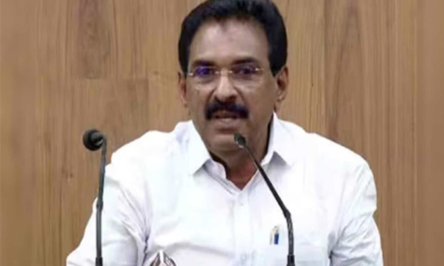 വീണ്ടും ഗുരുതര ആരോപണവുമായി ആന്റോ ആന്റണി;പോളിങ് ഉദ്യോഗസ്ഥരുടെ പട്ടിക സിപിഎം അനുകൂല സംഘടന ചോര്ത്തി വീണ്ടും ഗുരുതര ആരോപണവുമായി ആന്റോ ആന്റണി;പോളിങ് ഉദ്യോഗസ്ഥരുടെ പട്ടിക സിപിഎം അനുകൂല സംഘടന ചോര്ത്തി