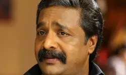 സുരേഷ് ഗോപിയുടെ രാഷ്ട്രീയമല്ല എന്റെ രാഷ്ട്രീയം; എനിക്ക് കൃത്യമായ രാഷ്ട്രീയം ഉണ്ട്: രഞ്ജി പണിക്കര് സുരേഷ് ഗോപിയുടെ രാഷ്ട്രീയമല്ല എന്റെ രാഷ്ട്രീയം; എനിക്ക് കൃത്യമായ രാഷ്ട്രീയം ഉണ്ട്: രഞ്ജി പണിക്കര്