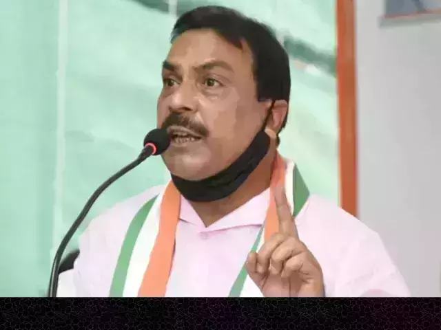 മുസ് ലിം സ്ഥാനാര്ഥിയില്ല; പ്രചാരണസമിതിയില് നിന്ന് രാജിവച്ച് മഹാരാഷ്ട്രാ കോണ്ഗ്രസ് നേതാവ് മുസ് ലിം സ്ഥാനാര്ഥിയില്ല; പ്രചാരണസമിതിയില് നിന്ന് രാജിവച്ച് മഹാരാഷ്ട്രാ കോണ്ഗ്രസ് നേതാവ്