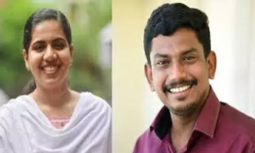 മേയര് ആര്യ രാജേന്ദ്രനും ഭർത്താവ് സച്ചിൻ ദേവിനുമെതിരെ കേസെടുക്കാൻ ആവശ്യം; ഡ്രൈവറെ കയ്യേറ്റം ചെയ്തെന്ന് ആക്ഷേപം മേയര് ആര്യ രാജേന്ദ്രനും ഭർത്താവ് സച്ചിൻ ദേവിനുമെതിരെ കേസെടുക്കാൻ ആവശ്യം; ഡ്രൈവറെ കയ്യേറ്റം ചെയ്തെന്ന് ആക്ഷേപം