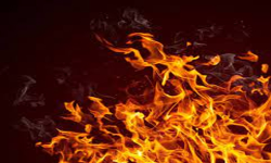 കുവൈത്തില്‍ തീപിടിത്തം; നിര്‍ത്തിയിട്ടിരുന്ന നിരവധി വാഹനങ്ങള്‍ കത്തിനശിച്ചു