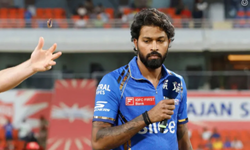 ഹാര്ദിക്കിനെതിരെ നടപടി; 25 ലക്ഷം രൂപ പിഴ അടയ്ക്കണം ഹാര്ദിക്കിനെതിരെ നടപടി; 25 ലക്ഷം രൂപ പിഴ അടയ്ക്കണം