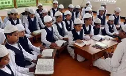 ദേശീയ ബാലാവകാശ കമ്മീഷന് മദ്‌റസകളുടെ കാര്യത്തില്‍ മാത്രമെന്താണ് ആശങ്കയെന്ന് സുപ്രിംകോടതി