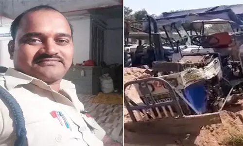 മധ്യപ്രദേശില് മണല് മാഫിയ പോലിസുകാരനെ ട്രാക്ടര് കയറ്റിക്കൊന്നു മധ്യപ്രദേശില് മണല് മാഫിയ പോലിസുകാരനെ ട്രാക്ടര് കയറ്റിക്കൊന്നു