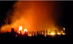 പാലക്കാട് മണ്ണാര്‍ക്കാട് കോഴിഫാമില്‍ വന്‍ അഗ്നിബാധ; 3000 കോഴിക്കുഞ്ഞുങ്ങള്‍ ചത്തു