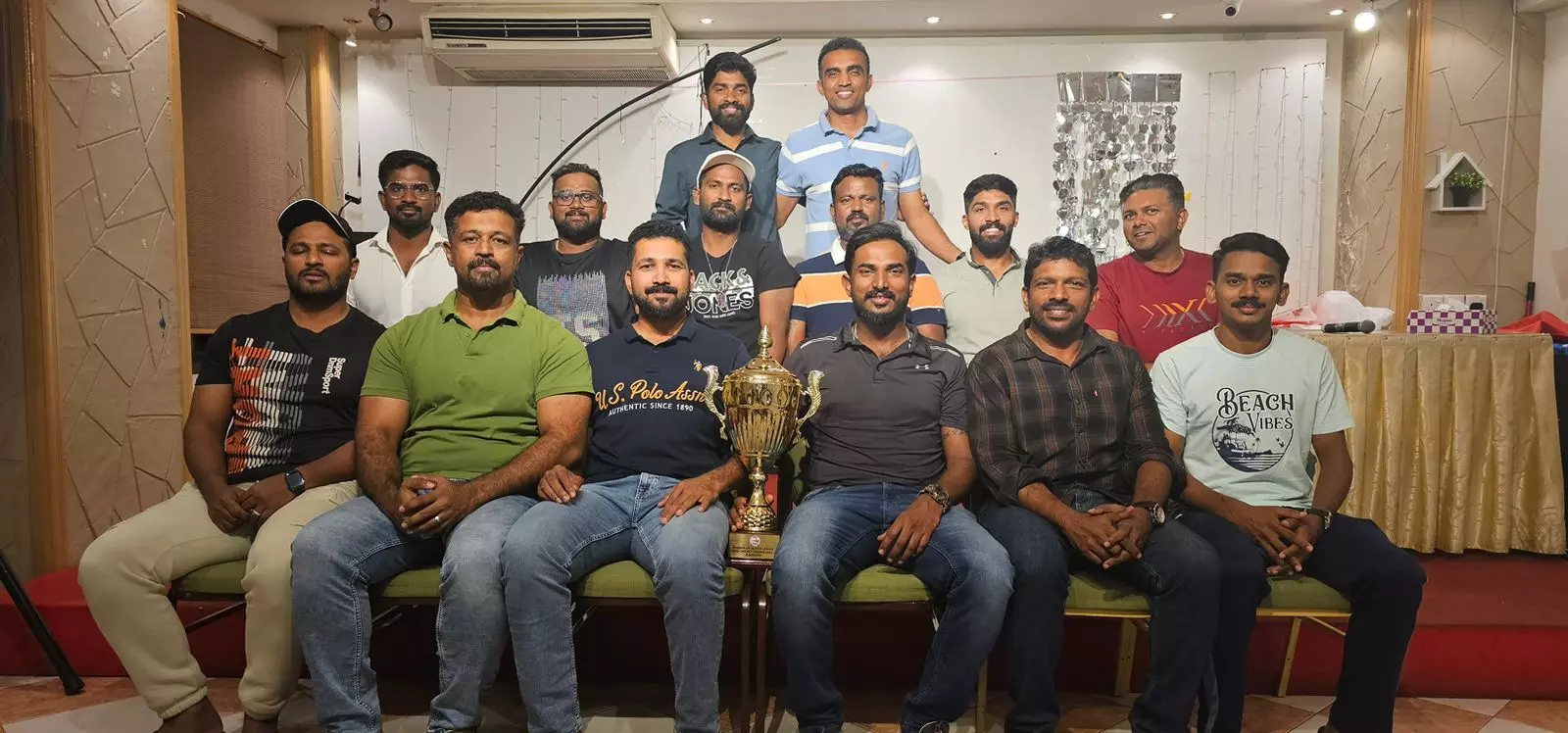 ഒമാന് എ ഡിവിഷന് ക്രിക്കറ്റില് ഇനി മലയാളിത്തിളക്കം ഒമാന് എ ഡിവിഷന് ക്രിക്കറ്റില് ഇനി മലയാളിത്തിളക്കം