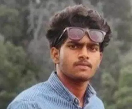 മലപ്പുറം സ്വദേശി മുംബൈയിൽ കെട്ടിടത്തിന് മുകളിൽ നിന്ന് വീണ് മരണപ്പെട്ടു മലപ്പുറം സ്വദേശി മുംബൈയിൽ കെട്ടിടത്തിന് മുകളിൽ നിന്ന് വീണ് മരണപ്പെട്ടു