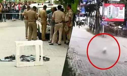 പനമ്പള്ളി നഗറിലെ നവജാത ശിശുവിന്റെ കൊലപാതകം; യുവതിയുടെ പരാതിയില് ആണ്സുഹൃത്തിനെതിരെ കേസ് പനമ്പള്ളി നഗറിലെ നവജാത ശിശുവിന്റെ കൊലപാതകം; യുവതിയുടെ പരാതിയില് ആണ്സുഹൃത്തിനെതിരെ കേസ്