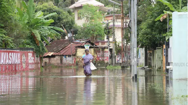 സംസ്ഥാനത്ത് ഇന്നും ശക്തമായ മഴ; നാല് ജില്ലകളില് ഓറഞ്ച് അലര്ട്ട് സംസ്ഥാനത്ത് ഇന്നും ശക്തമായ മഴ; നാല് ജില്ലകളില് ഓറഞ്ച് അലര്ട്ട്