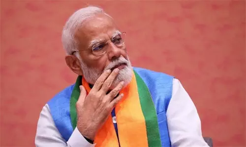 ആദ്യ റൗണ്ടിൽ പ്രധാനമന്ത്രി നരേന്ദ്ര മോദി പിന്നിൽ; ആറായിരത്തിലേറെ വോട്ടിന് കോൺഗ്രസ് മുന്നിൽ ആദ്യ റൗണ്ടിൽ പ്രധാനമന്ത്രി നരേന്ദ്ര മോദി പിന്നിൽ; ആറായിരത്തിലേറെ വോട്ടിന് കോൺഗ്രസ് മുന്നിൽ