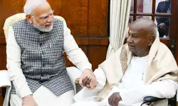 പതിവ് തെറ്റിക്കാതെ കർണാടക; എൻഡിഎ മുന്നിൽ