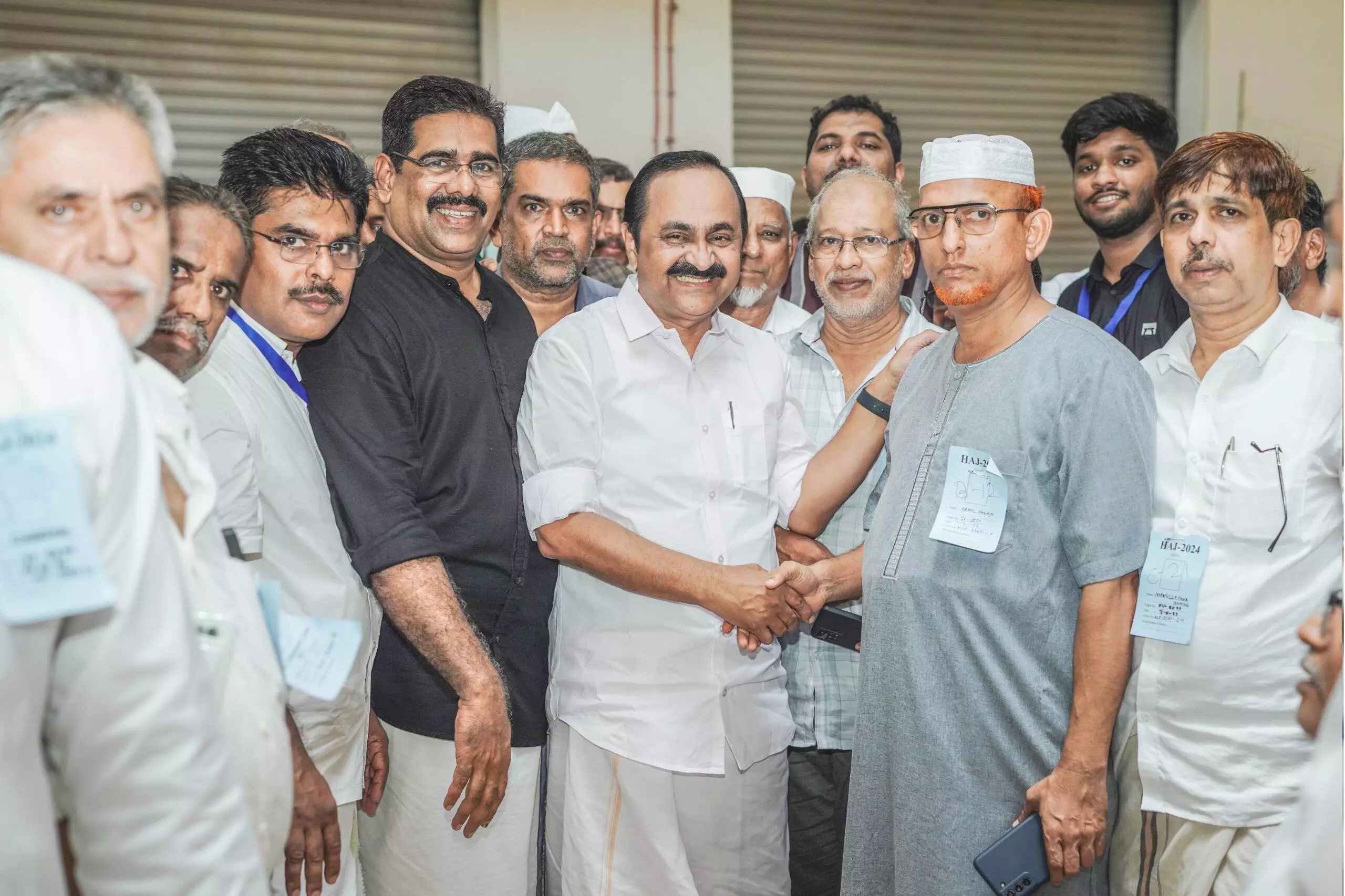 കണ്ണൂരിലെ ഹജ്ജ് ക്യാംപ് സന്ദര്‍ശിച്ച് രാഷ്ട്രീയപ്പാര്‍ട്ടി നേതാക്കളും ജനപ്രതിനിധികളും