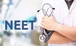 നീറ്റ് പരീക്ഷയിലെ ക്രമക്കേട് ആരോപണം; എന്‍ടിഎയോട് സുപ്രിംകോടതി വിശദീകരണം തേടി