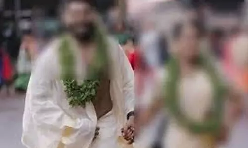 പന്തീരാങ്കാവ് ഗാര്ഹിക പീഡനക്കേസ്; ഒത്തുതീര്പ്പായെന്ന് പ്രതി, സര്ക്കാരിനോട് നിലപാട് തേടി ഹൈക്കോടതി പന്തീരാങ്കാവ് ഗാര്ഹിക പീഡനക്കേസ്; ഒത്തുതീര്പ്പായെന്ന് പ്രതി, സര്ക്കാരിനോട് നിലപാട് തേടി ഹൈക്കോടതി