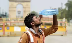 ഉത്തരേന്ത്യയിൽ ഉഷ്ണതരംഗം കടുക്കുന്നു; മൂന്നുദിവസത്തിനിടെ 15 മരണം ഉത്തരേന്ത്യയിൽ ഉഷ്ണതരംഗം കടുക്കുന്നു; മൂന്നുദിവസത്തിനിടെ 15 മരണം