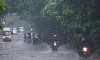 സംസ്ഥാനത്ത് പലയിടത്തും ശക്തമായ മഴ തുടരുന്നു; രണ്ട് ജില്ലകളില്‍ നാളെ സ്‌കൂള്‍ അവധി