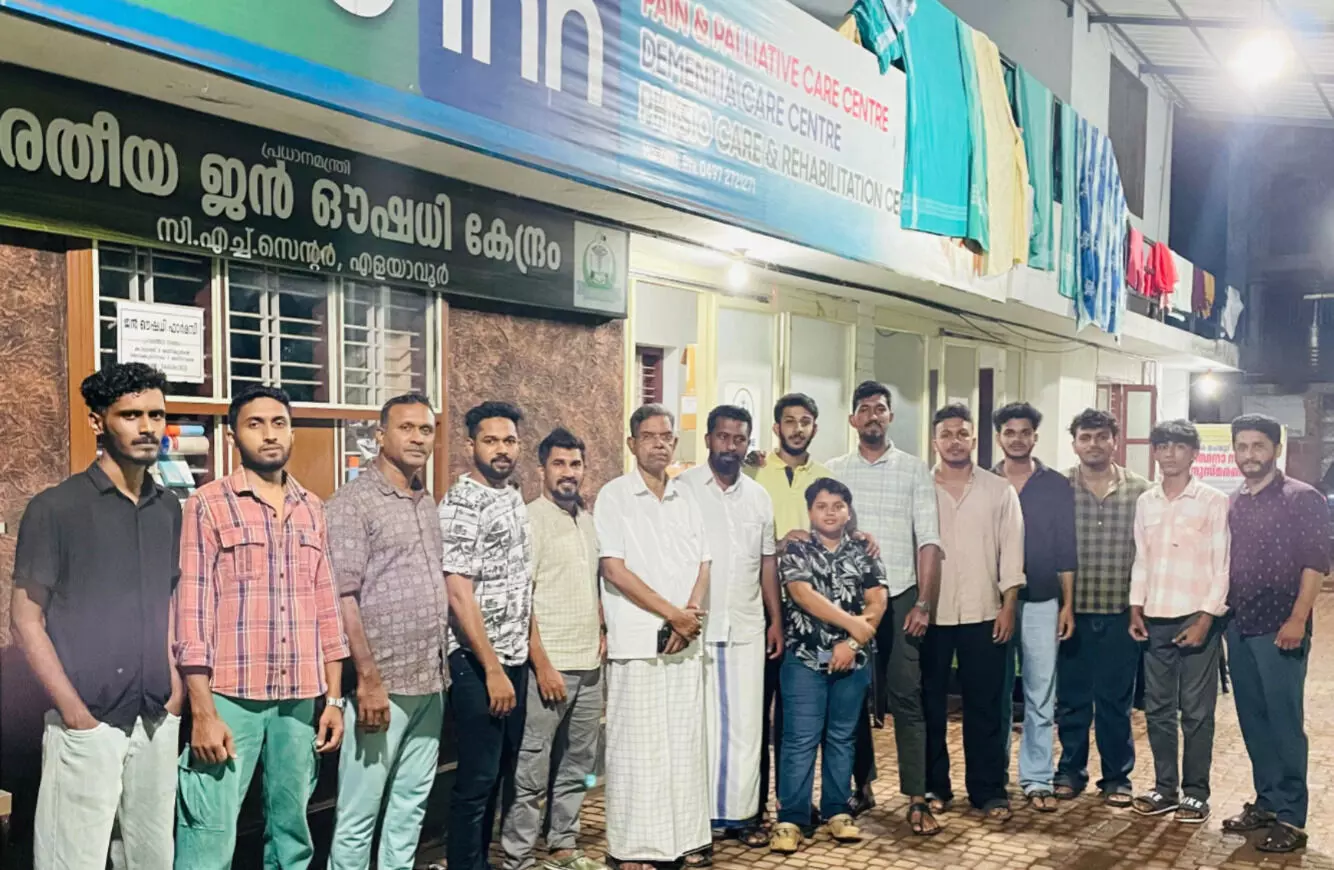 എസ് ഡിപി ഐ സ്ഥാപകദിനാചരണം; എളയാവൂര് സി എച്ച് സെന്റര് അന്തേവാസികള്ക്ക് ഭക്ഷണം വിതരണം ചെയ്തു എസ് ഡിപി ഐ സ്ഥാപകദിനാചരണം; എളയാവൂര് സി എച്ച് സെന്റര് അന്തേവാസികള്ക്ക് ഭക്ഷണം വിതരണം ചെയ്തു