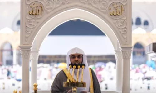 കൊടുംചൂട്; മക്ക, മദീന മസ്ജിദുകളിലെ വെള്ളിയാഴ്ച പ്രാര്ഥനാസമയം 15 മിനിറ്റാക്കി ചുരുക്കി കൊടുംചൂട്; മക്ക, മദീന മസ്ജിദുകളിലെ വെള്ളിയാഴ്ച പ്രാര്ഥനാസമയം 15 മിനിറ്റാക്കി ചുരുക്കി