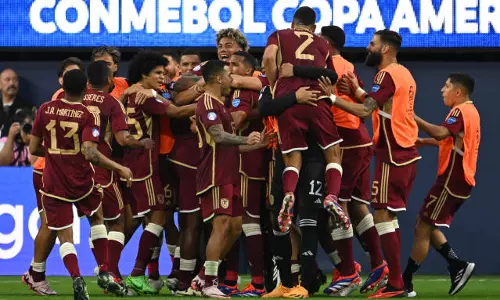 കോപ്പാ അമേരിക്ക; മെക്‌സിക്കോ തകര്‍ന്നു; വെനസ്വേല ക്വാര്‍ട്ടറില്‍;  ഇക്വഡോറും  പ്രതീക്ഷയില്‍