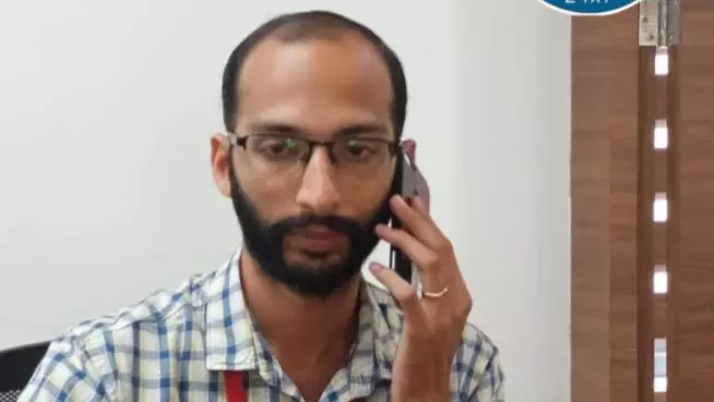 സ്വകാര്യ ബാങ്കിലെ അസി. മാനേജറെ തൂങ്ങിമരിച്ച നിലയില്‍ കണ്ടത്തി