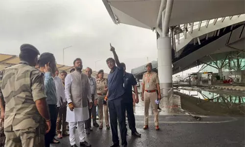 ഡൽഹിയിലെ അപകടം: രാജ്യത്തെ എല്ലാ വിമാനത്താവളങ്ങളിലും സുരക്ഷാ പരിശോധന നടത്താൻ കേന്ദ്രം ഡൽഹിയിലെ അപകടം: രാജ്യത്തെ എല്ലാ വിമാനത്താവളങ്ങളിലും സുരക്ഷാ പരിശോധന നടത്താൻ കേന്ദ്രം