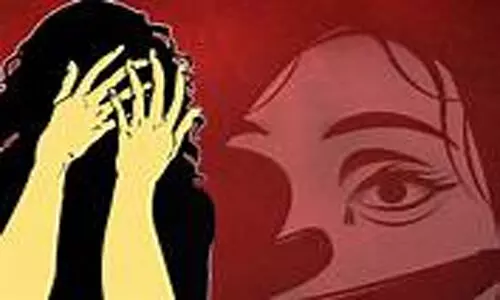 ലൈംഗികമായി ചൂഷണം ചെയ്യാൻ ശ്രമമെന്ന് യുവതിയുടെ പരാതി; സിപിഎം പ്രാദേശിക നേതാവിനെതിരേ കേസ് ലൈംഗികമായി ചൂഷണം ചെയ്യാൻ ശ്രമമെന്ന് യുവതിയുടെ പരാതി; സിപിഎം പ്രാദേശിക നേതാവിനെതിരേ കേസ്