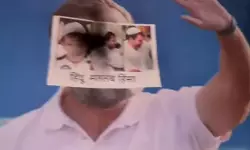 രാഹുല്‍ ഗാന്ധിയുടെ ഹിന്ദു പരാമര്‍ശം: ഗുജറാത്തില്‍ കോണ്‍ഗ്രസ് ഓഫിസ് വിഎച്ച്പി ആക്രമിച്ചു(വീഡിയോ)