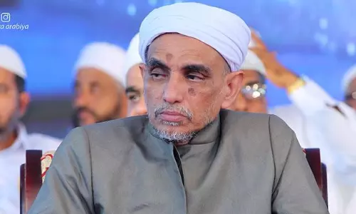 പ്രമുഖ പണ്ഡിതൻ സയ്യിദ് ഫസൽ കോയമ്മ തങ്ങൾ അന്തരിച്ചു പ്രമുഖ പണ്ഡിതൻ സയ്യിദ് ഫസൽ കോയമ്മ തങ്ങൾ അന്തരിച്ചു