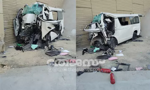 കുവൈത്തില് വാഹനാപകടം; ഏഴ് ഇന്ത്യക്കാര് മരിച്ചു, രണ്ട് മലയാളികള് ഉള്പ്പെടെ നാലുപേര്ക്ക് പരിക്ക് കുവൈത്തില് വാഹനാപകടം; ഏഴ് ഇന്ത്യക്കാര് മരിച്ചു, രണ്ട് മലയാളികള് ഉള്പ്പെടെ നാലുപേര്ക്ക് പരിക്ക്