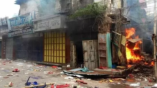 ഗോത്രവര്‍ഗ യുവാവ് കൊല്ലപ്പെട്ടത്തിനു പിന്നാലെ ത്രിപുരയില്‍ സംഘര്‍ഷം; തീവയ്പ്