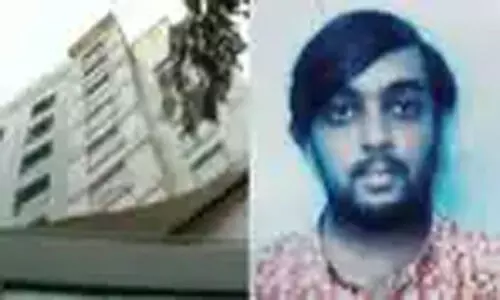 കൊച്ചിയിൽ യുവാവ് ഹോട്ടൽ കെട്ടിടത്തിന്റെ 11-ാംനിലയിൽ നിന്ന് ചാടി ജീവനൊടുക്കി കൊച്ചിയിൽ യുവാവ് ഹോട്ടൽ കെട്ടിടത്തിന്റെ 11-ാംനിലയിൽ നിന്ന് ചാടി ജീവനൊടുക്കി