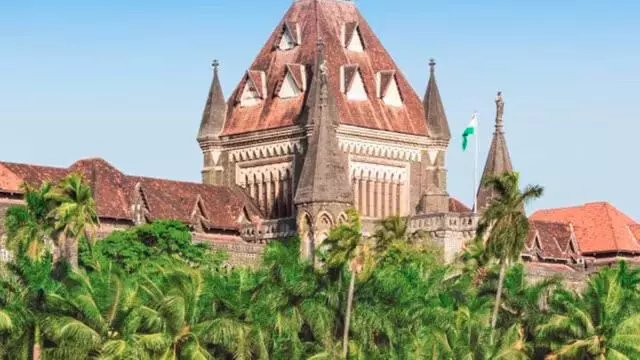 രണ്ട് പോപുലര് ഫ്രണ്ട് മുന് പ്രവര്ത്തകര്ക്ക് ബോംബെ ഹൈക്കോടതിയുടെ ജാമ്യം രണ്ട് പോപുലര് ഫ്രണ്ട് മുന് പ്രവര്ത്തകര്ക്ക് ബോംബെ ഹൈക്കോടതിയുടെ ജാമ്യം