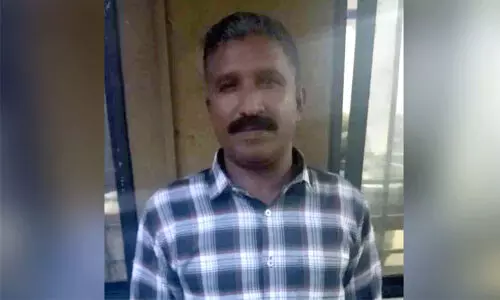 തി​രു​വ​ന​ന്ത​പു​രം രാ​ജ്യാ​ന്ത​ര വി​മാ​ന​ത്താ​വ​ള​ത്തി​ല്‍ വ്യാ​ജ പാ​സ്‌​പോ​ര്‍ട്ടു​മാ​യെ​ത്തി​യ ത​മി​ഴ്‌​നാ​ട് സ്വ​ദേ​ശി പി​ടി​യി​ല്‍