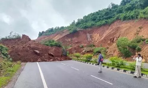 കര്‍ണാടകയിലെ ഗോകര്‍ണകയ്ക്ക് സമീപം മണ്ണിടിഞ്ഞ് ഏഴുപേര്‍ മരിച്ചു